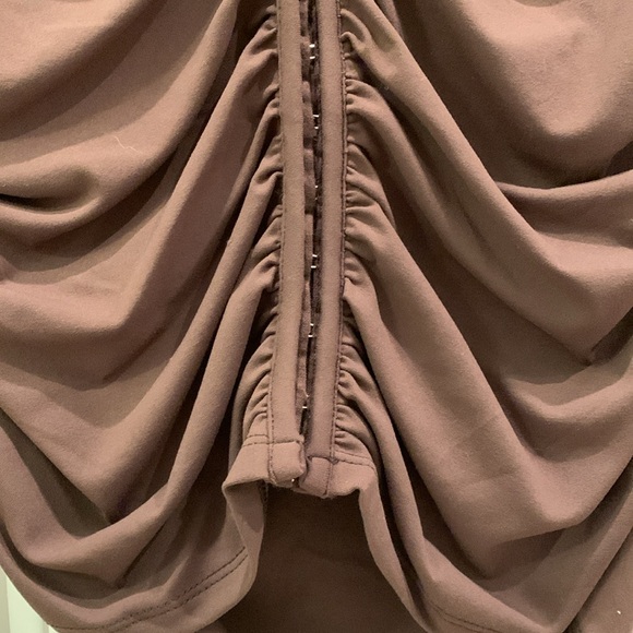 NWT vestique top - Picture 3 of 3